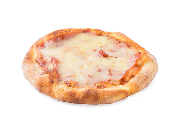mini mozzarella pizza deliziosa su sfondo bianco - kostic foto e immagini stock