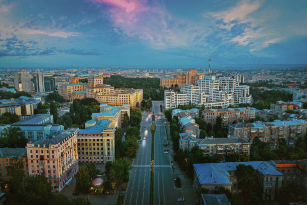 derzhprom and karazin university in kharkiv. view from nauky prospect. evening aerial shot. - kharkiv imagens e fotografias de stock