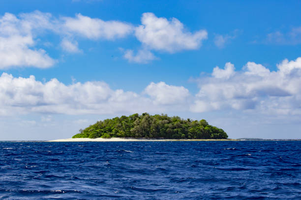 A deserted island in Tonga A deserted island in Tonga. virtual background stock pictures, royalty-free photos & images