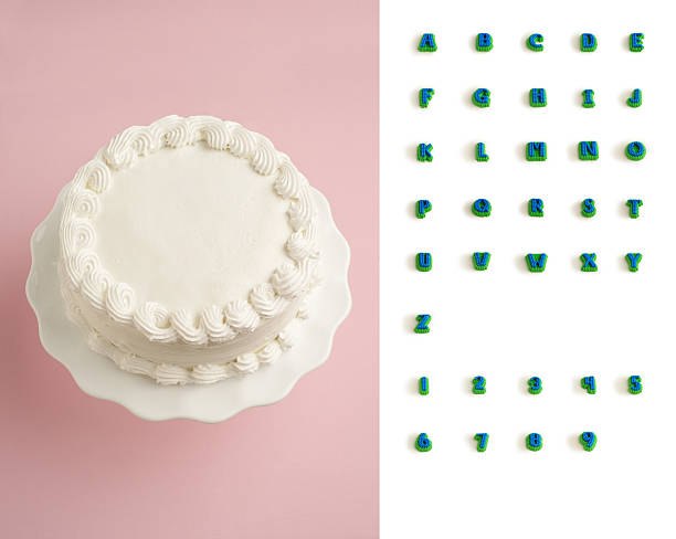 designer's decorate your own cake kit - gebak stockfoto's en -beelden