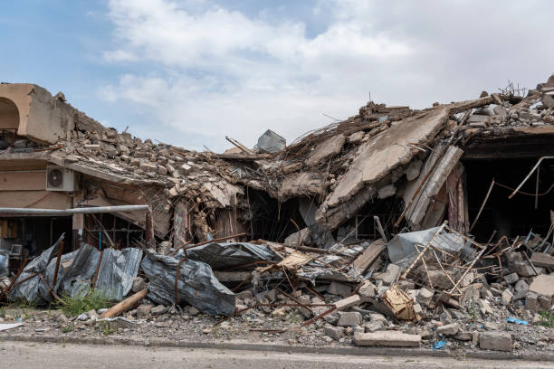 Destruction in Christian town of Qaraqosh, Iraq On October 19, 2016, ISIS was pushed out of the predomately Christian town of Qaraqosh, ending its destructive two-year occupation. Residents returned to find many of their homes and businesses looted, damaged, or even destroyed. (May 5, 2017) air attack stock pictures, royalty-free photos & images