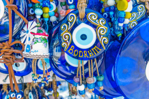 ander soort blauwe souvenirs over bodrum stad - bodrum stockfoto's en -beelden