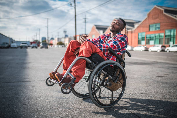 disabled man portrait - wheelchair street imagens e fotografias de stock
