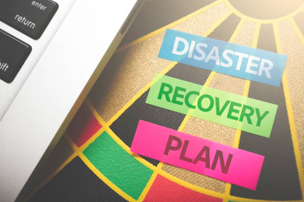 disaster recovery plan - sinal de emergência informação imagens e fotografias de stock