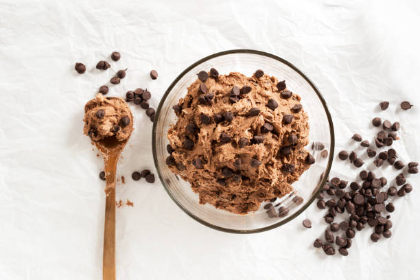 double chocolate chips cookies dough prepare for bake cookies dough dough stock pictures, royalty-free photos & images