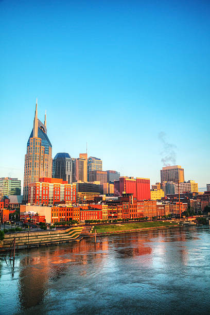 Downtown Nashville cityscape in the morning Downtown Nashville early in the morning cumberland river stock pictures, royalty-free photos & images