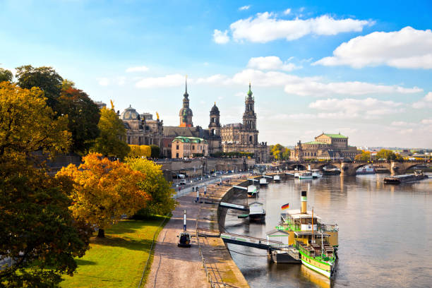 Dresden in autumn, Saxony, Germany Dresden in autumn, Saxony, Germany elbe river stock pictures, royalty-free photos & images