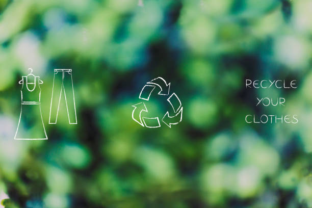 kleid und hose symbole mit recycling-logo - sustainability fashion stock-fotos und bilder