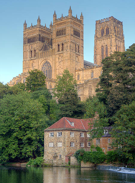 Durham Cathedral and the Old Fulling Mill Durham Cathedral and Old Fulling Mill on the River Wear Durham Cathedral stock pictures, royalty-free photos & images