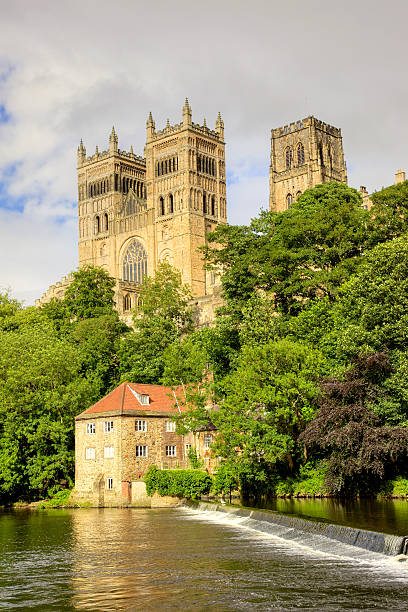 Durham Cathedral Durham Cathedral and the Old Fulling Mill overlooking the River Wear, County Durham, England. The cathedral and nearby castle are a World Heritage Site. HDR image. Durham Cathedral stock pictures, royalty-free photos & images