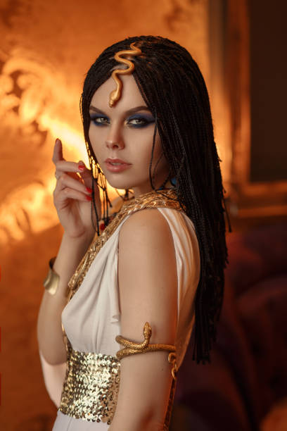 egyptische koningin cleopatra - cleopatra stockfoto's en -beelden