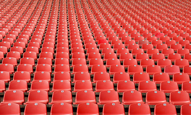 leere tribüne - stadium soccer seats stock-fotos und bilder
