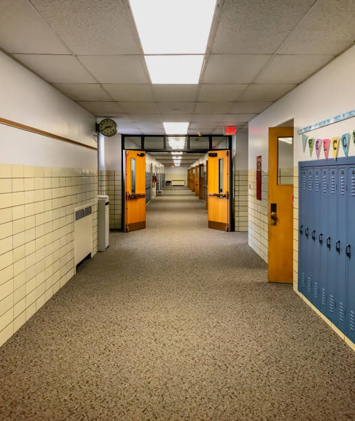 23 386 School Hallway Stock Photos Pictures Royalty Free Images Istock