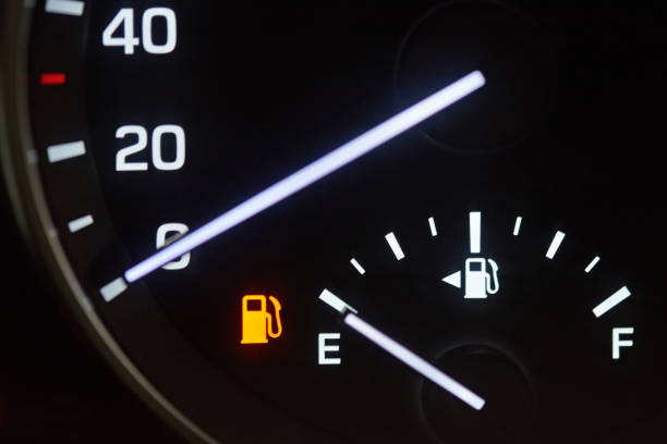Empty fuel tank sign Empty fuel tank sign on modern car dashboard wildlife reserve stock pictures, royalty-free photos & images