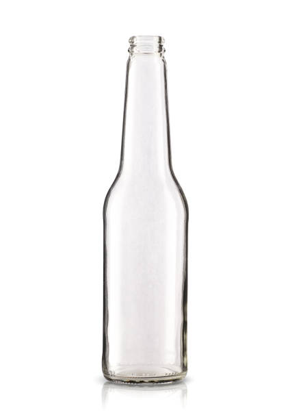 empty glass beer bottle - empty beer bottle imagens e fotografias de stock