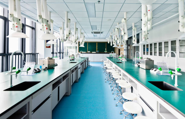 Empty laboratory in high school Empty laboratory in high school. chemistry class stock pictures, royalty-free photos & images