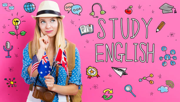 английская тема с молодой женщиной, держащей флаги - england australia стоковые фото и изображения