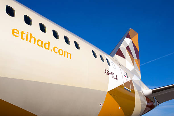 etihad airways boeing 787-9 dreamliner - etihad airways stock-fotos und bilder