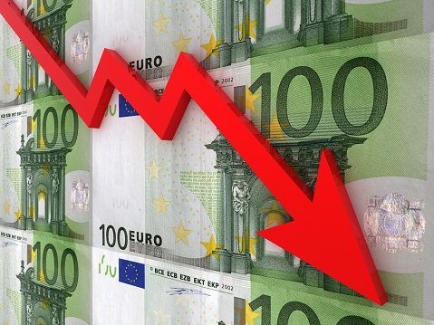 Euro falling money finance crisis