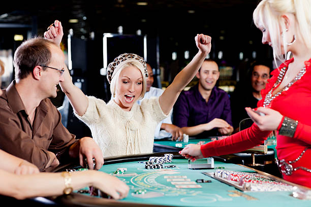 915 Woman Blackjack Dealer Stock Photos, Pictures & Royalty-Free Images -  iStock