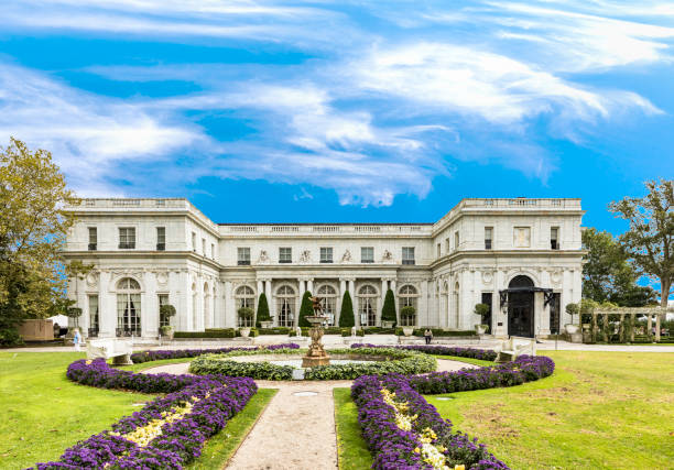 Exterior view of historic Rosecliff Mansion in Rhode Island Newport: Exterior view of historic Rosecliff Mansion in Rhode Island, USA newport rhode island stock pictures, royalty-free photos & images