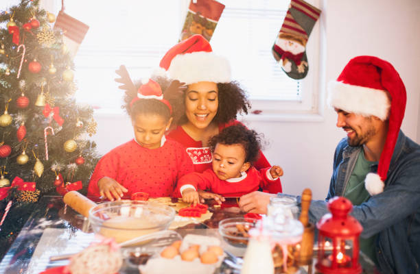 16 Family Cooking Winter Four People Stock Photos, Pictures & Royalty-Free Images - iStock