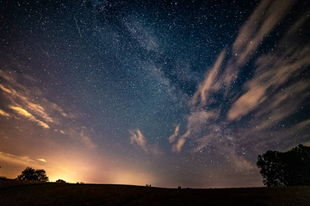 farlacombe çiftliği, midnight, temmuz 2019 - gökyüzü stok fotoğraflar ve resimler