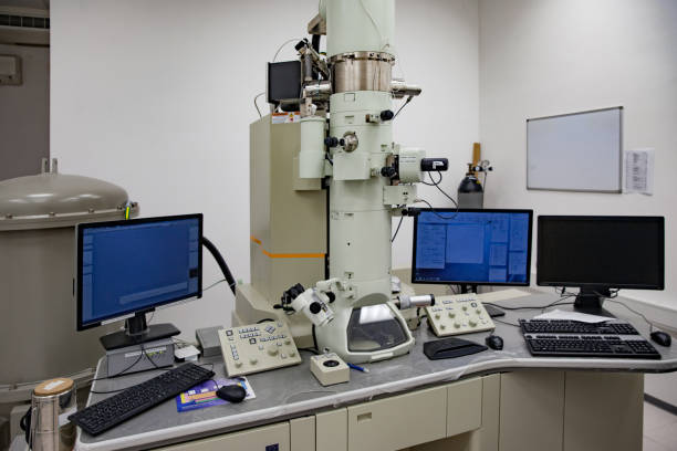 Field Emission Electron Microscope in Laboratory Field Emission Electron Microscope in Laboratory. electron microscope stock pictures, royalty-free photos & images