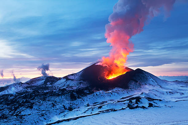 Fiery Kamchatka Volcanic eruption Flat Tolbachik volcano stock pictures, royalty-free photos & images