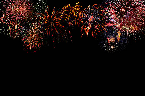 fuegos artificiales - fireworks background fotografías e imágenes de stock