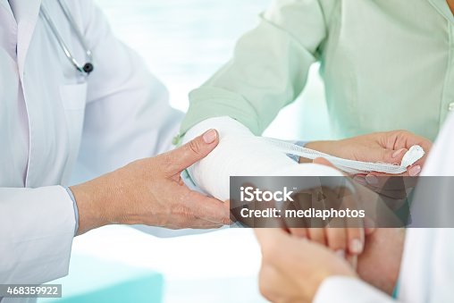 istock First aid for broken arm 468359922