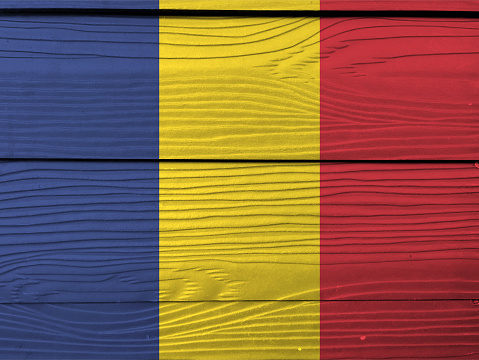 Flagge Von Rumanien Auf Holzwand Hintergrund Grunge Rumanische Flagge Textur Eine Vertikale Trikolore Von Blau Gelb Und Rot Stockfoto Und Mehr Bilder Von Abstrakt Istock