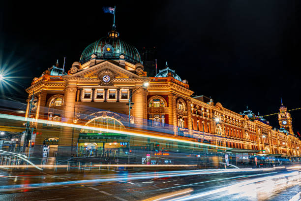 Flinders St Station Flinders St, Melbourne melbourne street stock pictures, royalty-free photos & images