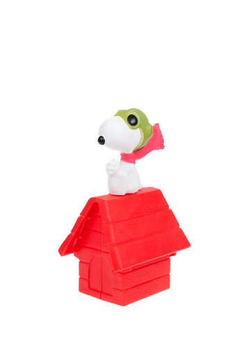 McDonald's Happy Meal Flying Ace Snoopy Peanuts Movie Red Baron Dog House 2015 