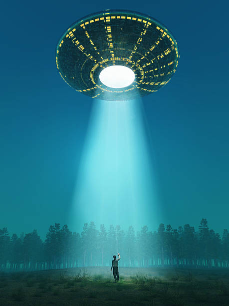 летающий блюдце прибытия - ufo стоковые фото и изображения