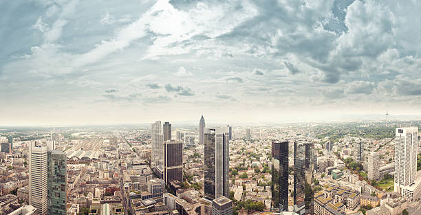 франкфурт небоскребы - frankfurt стоковые фото и изображения