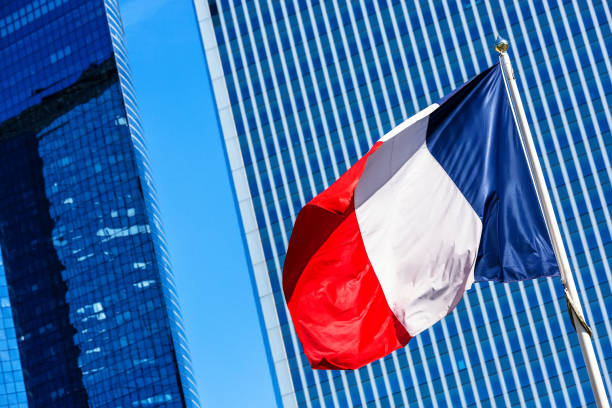 drapeau français avec les entreprises de construction sur fond - urgences france photos et images de collection