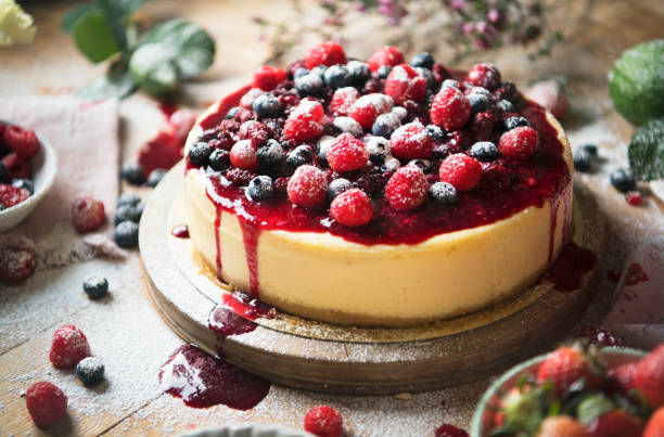 verse bessen cheesecake voedsel fotografie recept idee - kwarktaart stockfoto's en -beelden