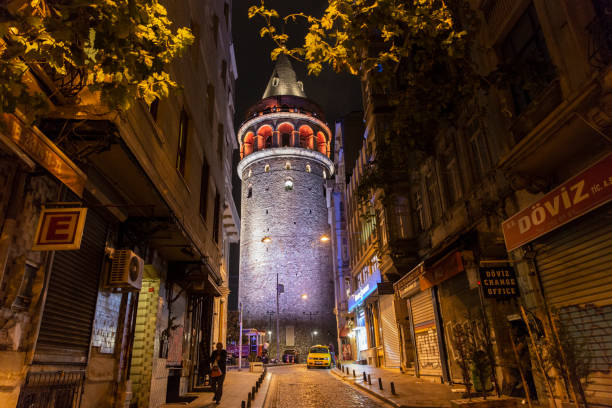 galatatoren in istanbul beyoglu - karaköy istanbul stockfoto's en -beelden
