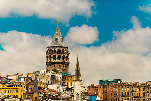 galata tower in istanbul - galata stockfoto's en -beelden