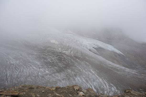 gletscher-landschaft - triftgletscher stock-fotos und bilder