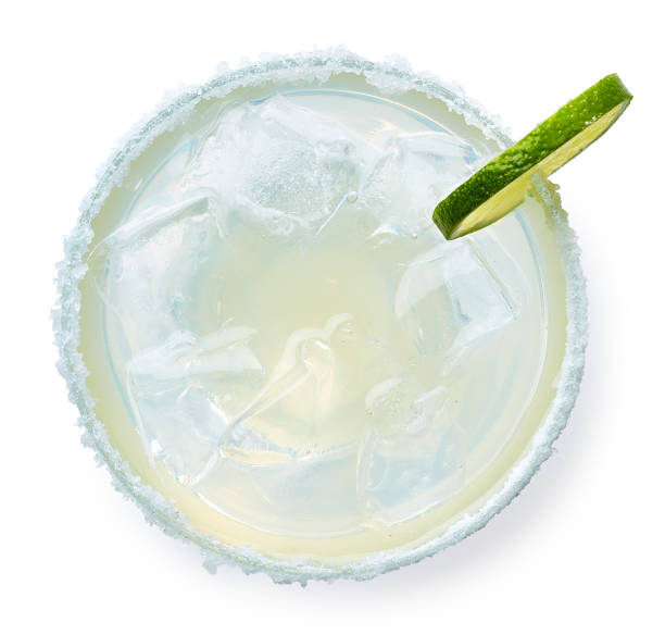 glas van margarita cocktail - boven stockfoto's en -beelden
