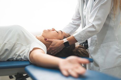 Chiropractic Adjustment, Massage Therapist, Massaging, Shoulder, Recovery
