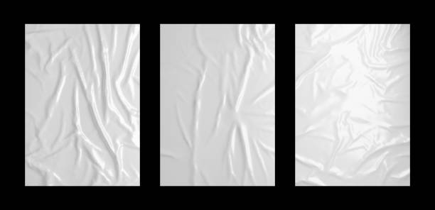 광택 있는 흰색 주름된 붙여넣기 포스터 템플릿 세트입니다. 분리 된 접착 용지 또는 패브릭 모형. - 플라스틱 뉴스 사진 이미지