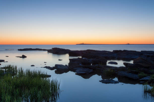 glödande havshorisont under soluppgången. - gotland bildbanksfoton och bilder