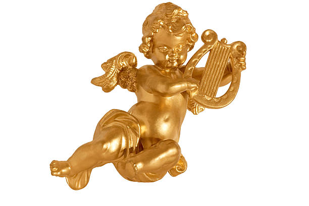 golden angelo con arpa isolato - cherubini foto e immagini stock
