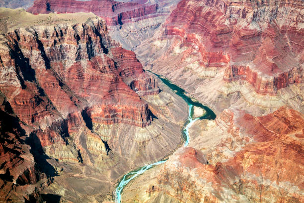 grand canyon, fiume colorado, vista aerea, arizona, stati uniti - canyon foto e immagini stock