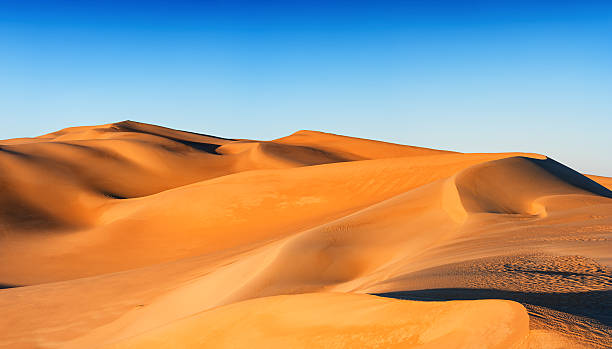 Great Sand Sea, Libyan Desert, Africa Sand dunes on Libyan Desert. The Sahara Desert is the world's largest hot desert. sand dune stock pictures, royalty-free photos & images