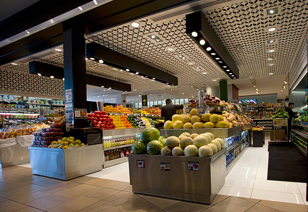 lebensmittelladen - supermarkt stock-fotos und bilder