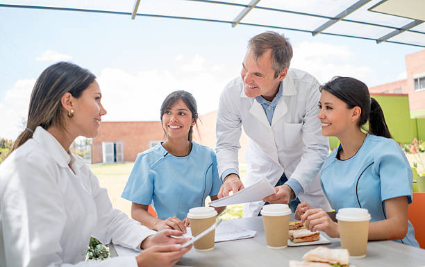 245 Nurses Eating Lunch Stock Photos, Pictures & Royalty-Free Images -  iStock
